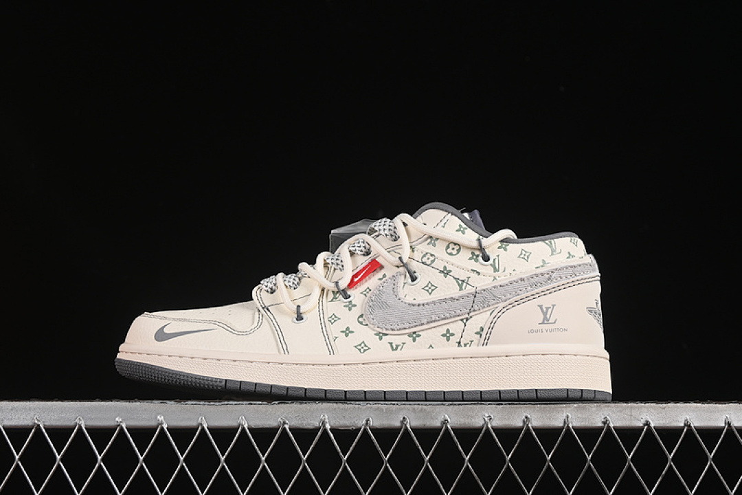 Jordan AIR Jordan 1 LOW LV WHITE/GREY · YX5066-357, photo 1