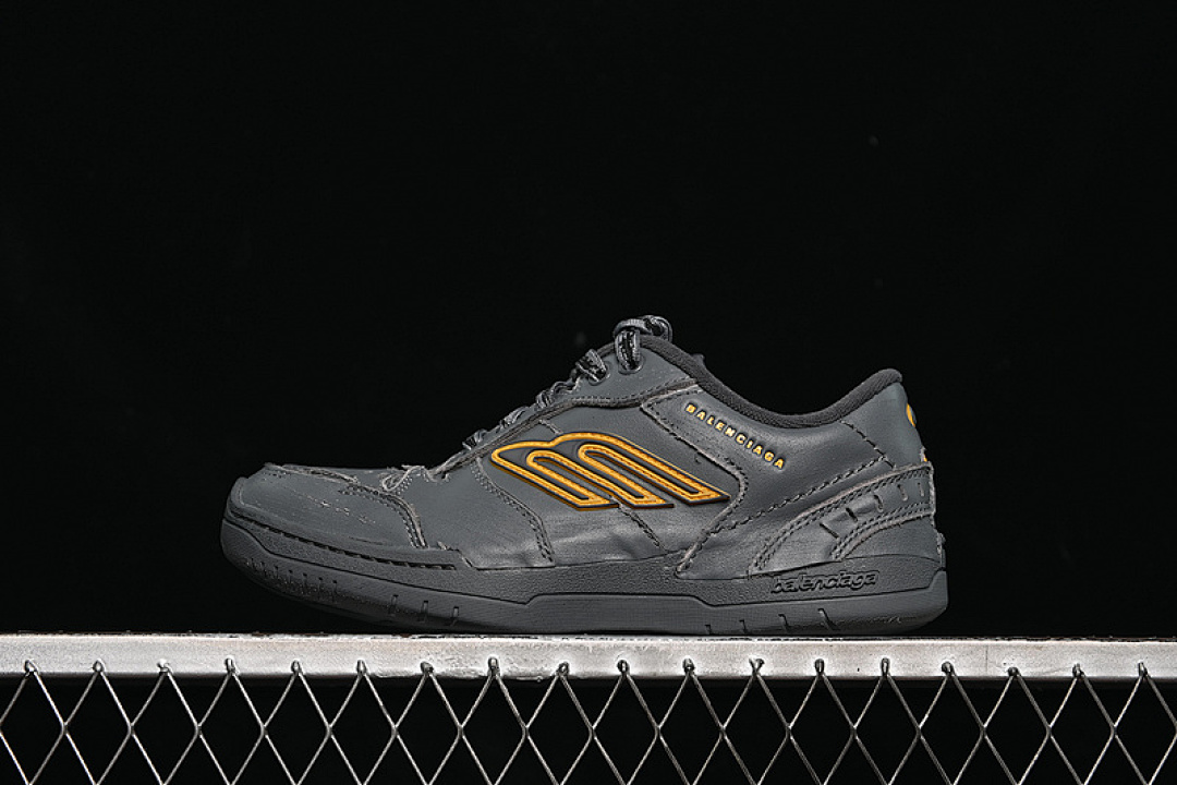 Balenciaga [WCURB1180]-[BA*LEN*CIAGA HAMPTONS WORN OUT GREY/YELLOW]-[WOMAN:35-39]-[MAN:40-46], photo 1