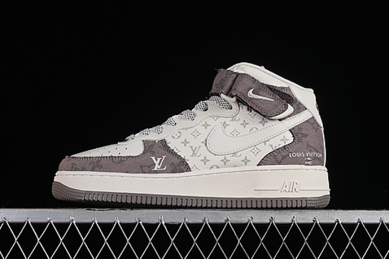 Nike Nike AIR FORCE 1 07 LOW L*V WHITE/GREY/BROWN · DQ7688-300, photo 1