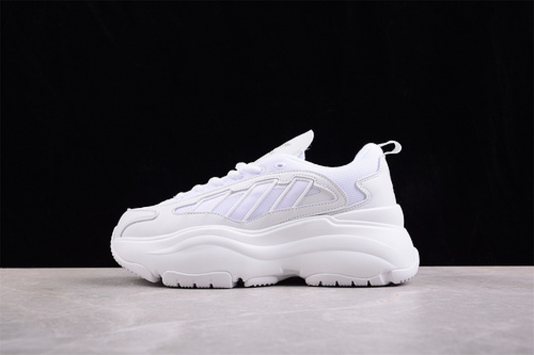 Unbranded [IG6047]-[ORIGINALS OZGAIA 3.0 CLOUD WHITE/CLOUD WHITE/GREY ONE]-[WOMAN:35-39]-[MAN:40-45], photo 1