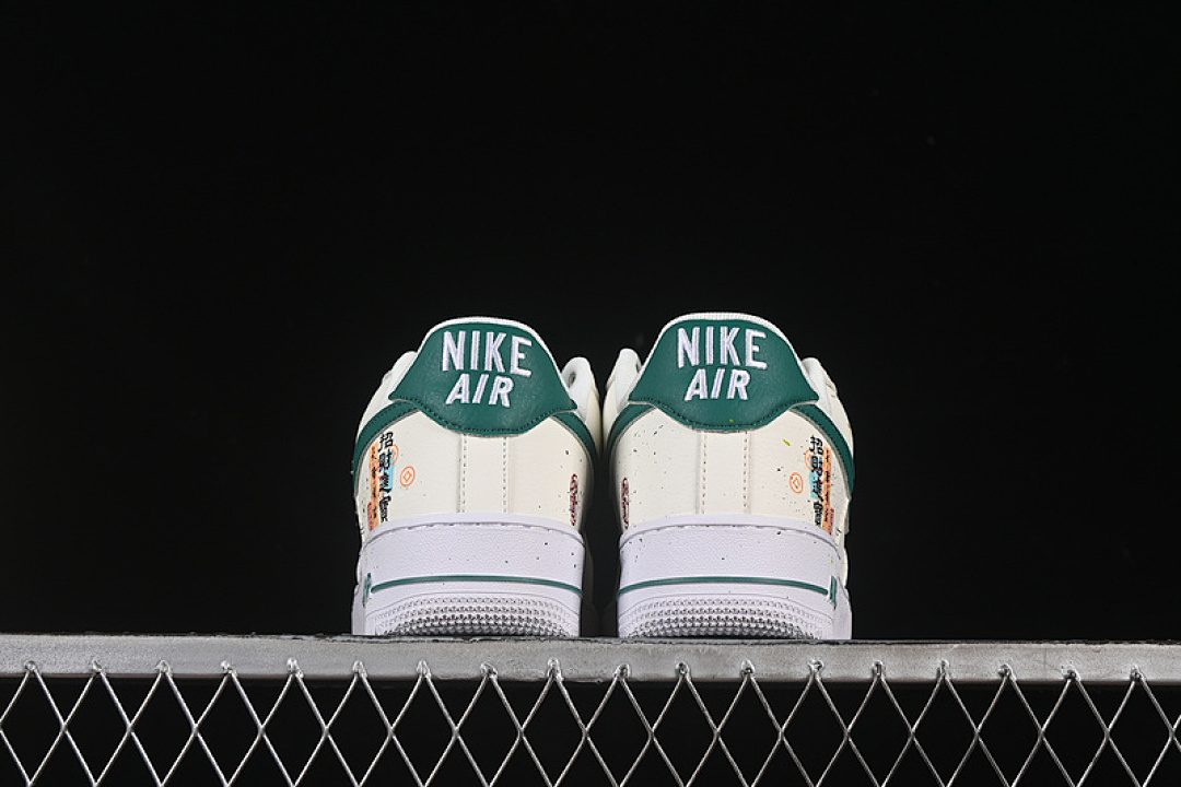 Nike [DQ7582-101]-[AIR FORCE 1 07 LOW WHITE/GREEN]-[WOMAN:36-39]-[MAN:40-45] - Image 14