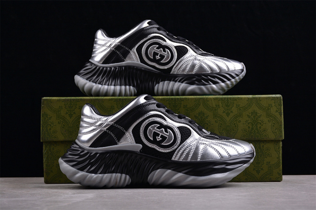 Gucci [GU*CCI 24SS BLACK/SILVER]-[WOMAN:35-39]-[MAN:40-45] - Image 2