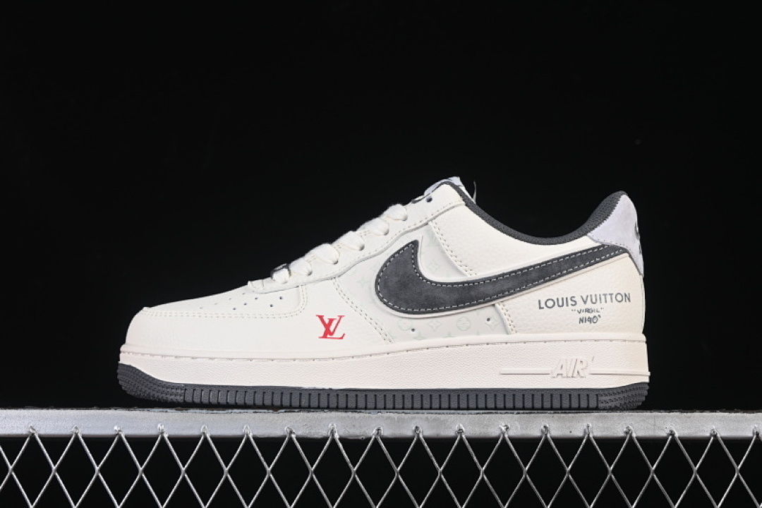 Nike [MZ9588-811]-[AIR FORCE 1 07 LOW WHITE/GREY]-[WOMAN:36-39]-[MAN:40-45] - Image 2