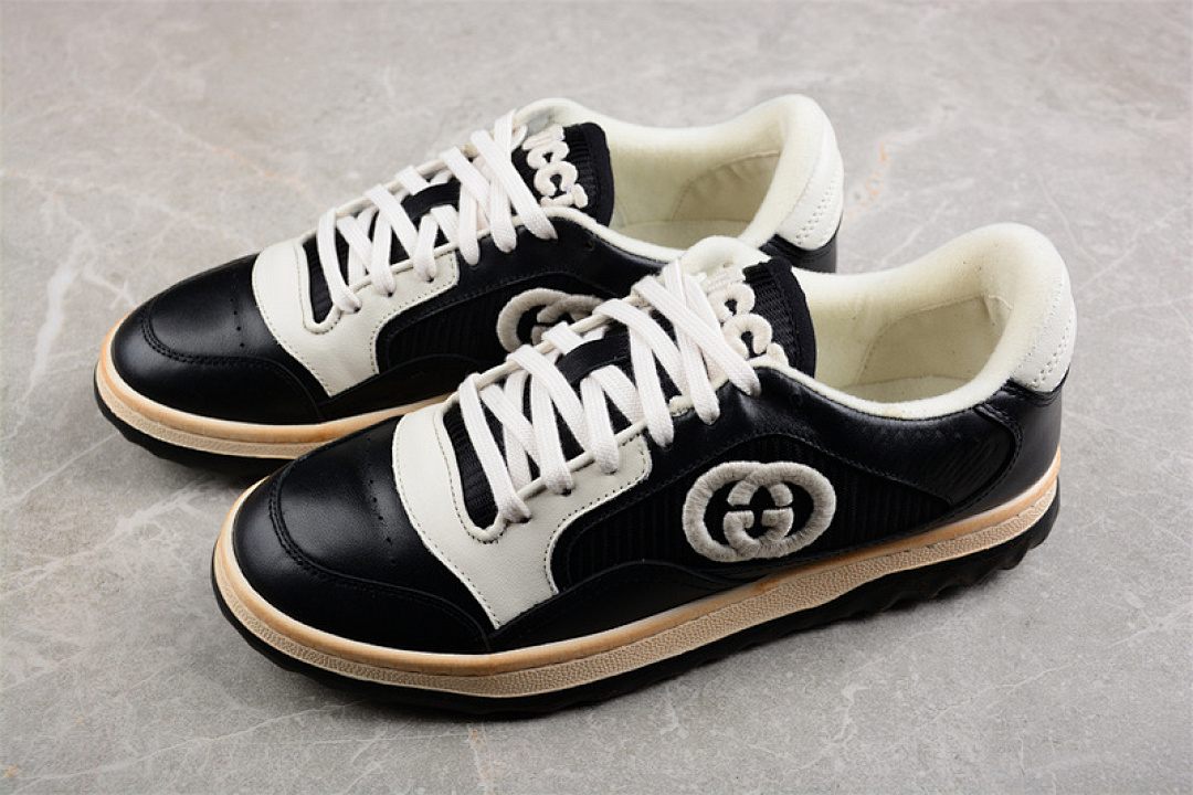 Gucci [MAC80]-[GU*CCI THROWS IT BACK WITH THE RETRO-INSPIRED WHITE/BLACK]-[WOMAN:35-39]-[MAN:40-44] - Image 10