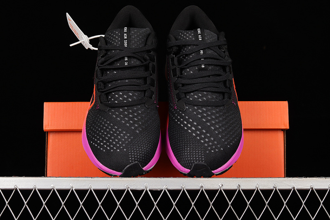 Nike [CW7356-011]-[AIR ZOOM PEGASUS 38 BLACK/OFF-NOIR/HYPER VIOLET/FLASH CRIMSON]-[MAN:39-45] - Image 12