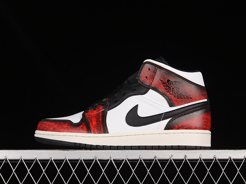 Jordan AIR Jordan 1 MID SE WEAR-AWAY BLACK/WHITE/SAIL/INFRARED 23 · DV9565-006, photo 1