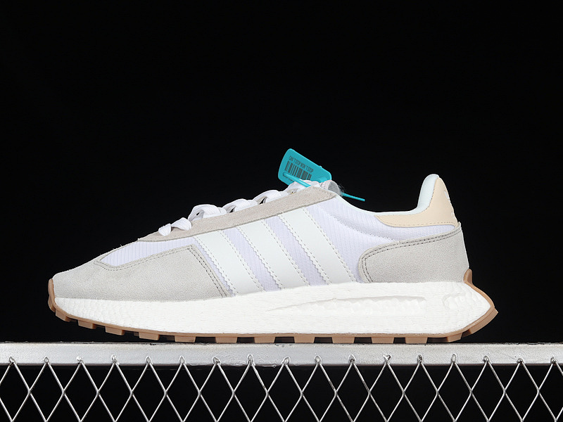 RETROPY E5 SHOES CLOUD WHITE/CRYSTAL WHITE/BLUE TINT · GW8259, photo 1