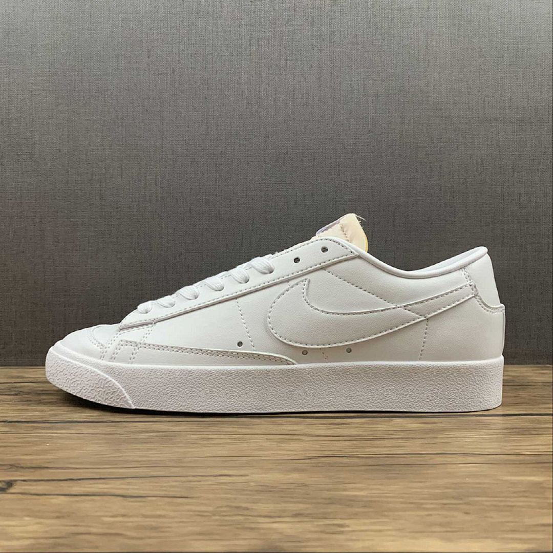 Unbranded [DC4769-101]-[BLAZER LOW 77 WHITE/WHITE/WHITE]-[WOMAN:36-39]-[MAN:40-44], photo 1