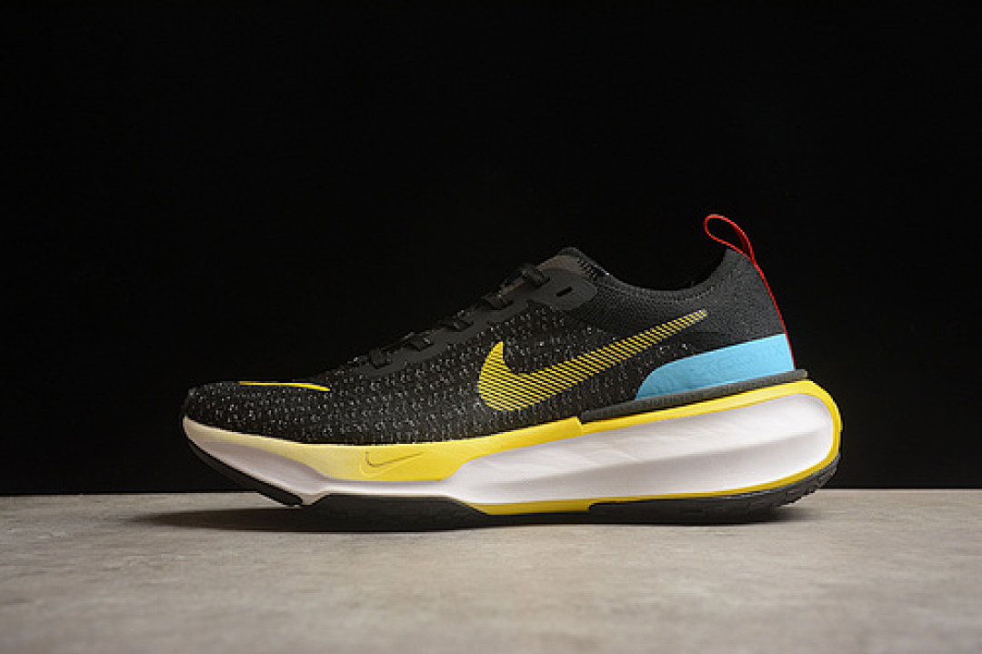 Unbranded [DR2660-002]-[ZOOM INVINCIBLE RUN FK 3 YELLOW/BLACK/WHITE/BLUE]-[MAN:39-45], photo 1