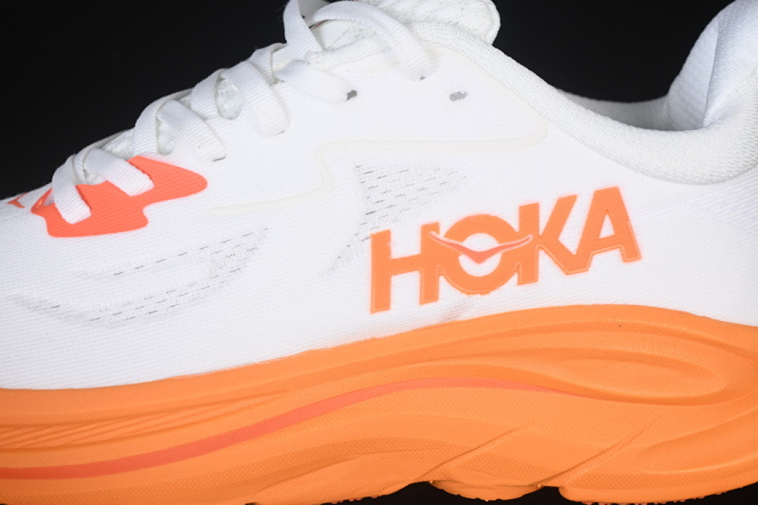 On Running [1162030 FGZ]-[HOKA ONE CLIFTON 10 WHITE/YELLOW]-[WOMAN:36-39]-[MAN:40-45] - Image 8