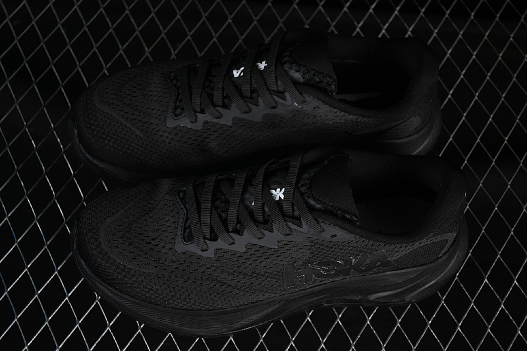 On Running [1155132 BBLC]-[HOKA ONE RINCON 4 BLACK]-[WOMAN:36-39]-[MAN:40-46] - Image 11