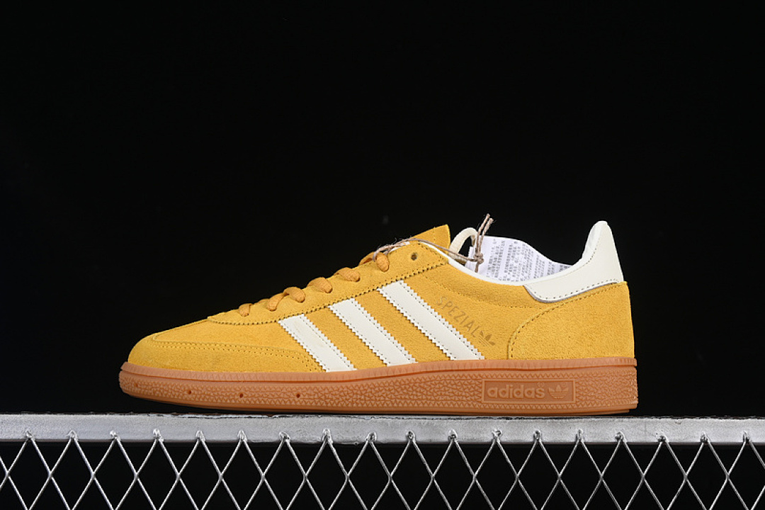 [IF7088]-[HANDBALL SPEZIAL PRELOVED YELLOW/CREAM WHITE/CLOUD WHITE]-[WOMAN:35-39]-[MAN:40-45], photo 1