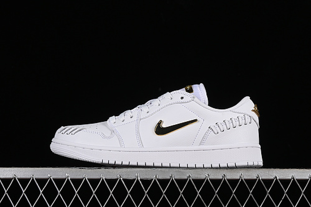 Jordan [FN5032-100]-[AIR JORDAN 1 LOW METHOD OF MAKE SAIL/METALLIC GOLD]-[WOMAN:36-39]-[MAN:40-46], photo 1