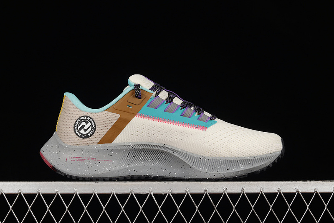 Nike [DO2337-100]-[AIR ZOOM PEGASUS 38 RUNNING CLUB SAIL/LIGHT SMOKE GREY/RATTAN/BLACK]-[MAN:39-45] - Image 16