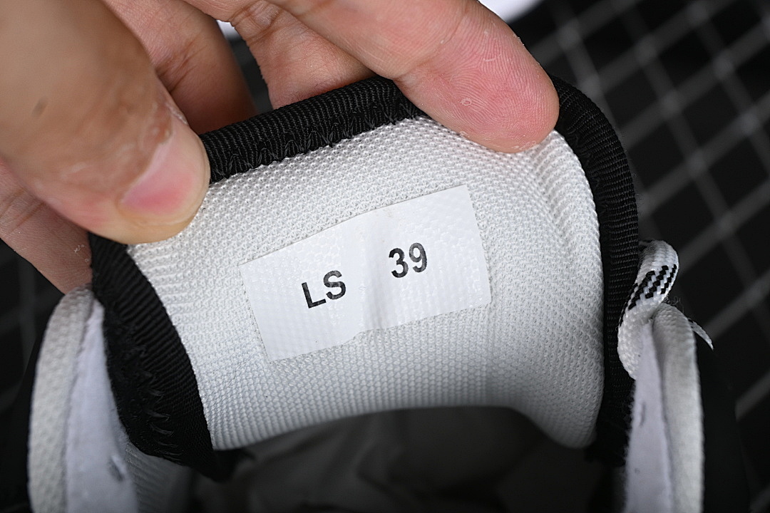On Running [ROUND TOED LACE UP CASUAL SPORTS RUNNING SHOES GREY/BLACK/WHITE]-[WOMAN:36-39]-[MAN:40-45] - Image 5