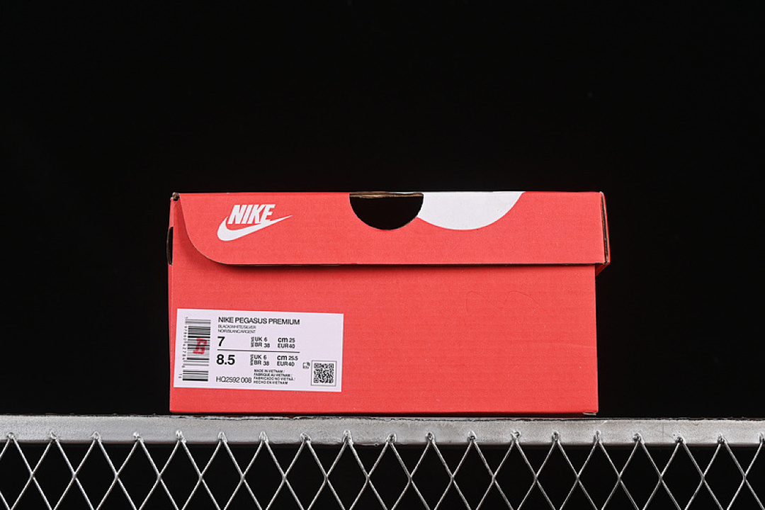 Nike [HQ2592-008]-[AIR ZOOM PEGASUS PREMIUM BLACK/WHITE]-[WOMAN:36-39]-[MAN:40-45] - Image 12