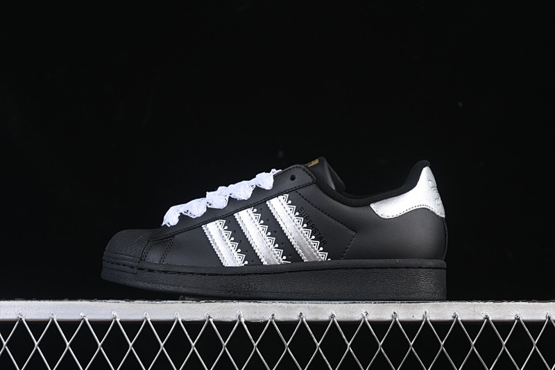 Adidas SUPERSTAR CORE BLACK/CLOUD WHITE/CORE BLACK · EG4959, photo 1