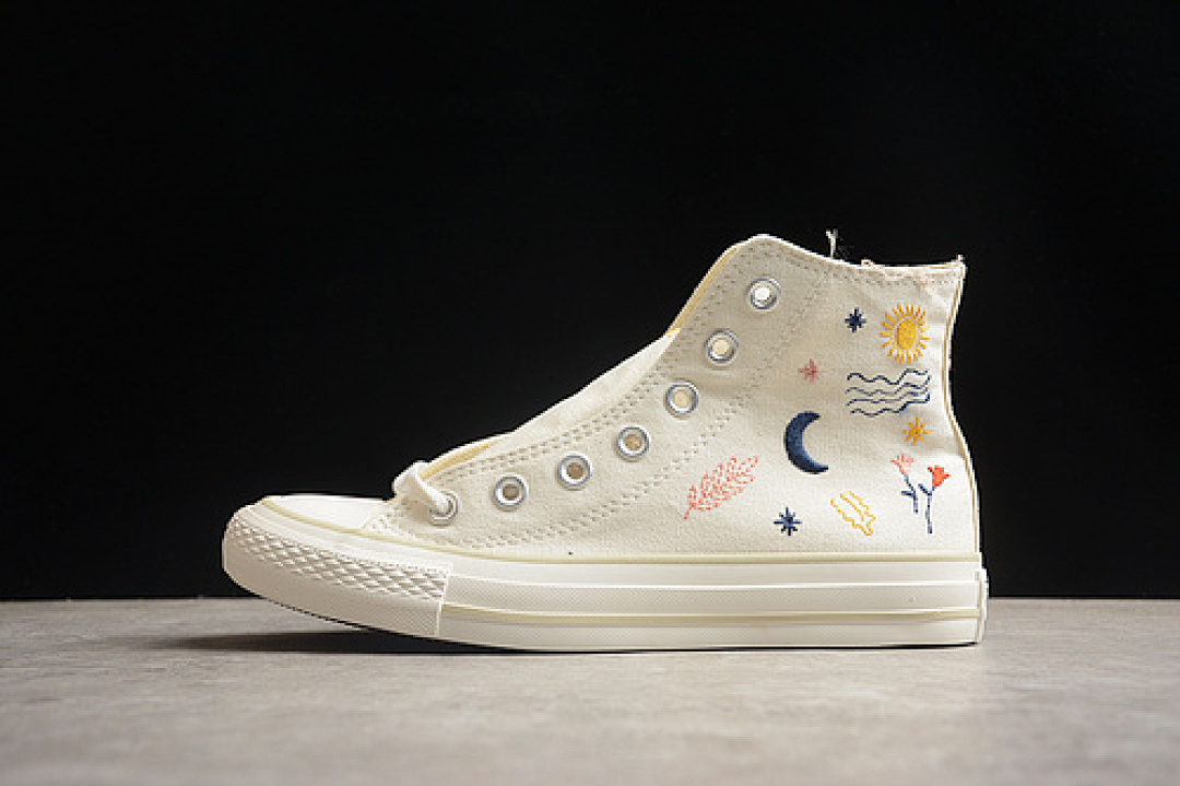 Converse [C ONVERSE HEIGHT INCREASING PLATFORM SHOES BEIGE/MULTCOLORED]-[WOMAN:35-40], photo 1