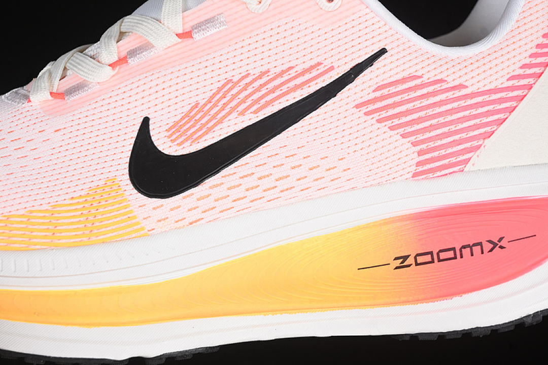Nike [HM6804-100]-[AIR ZOOM VOMERO 18 SAIL/BRIGHT CRIMSON/LASER ORANGE/BLACK]-[UNISEX:36-46] - Image 8