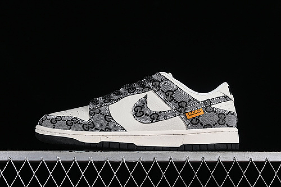 Unbranded [BB9676-311]-[SB DUNK LOW GU*CCI WHITE/GREY/BLACK]-[WOMAN:36-39]-[MAN:40-45], photo 1