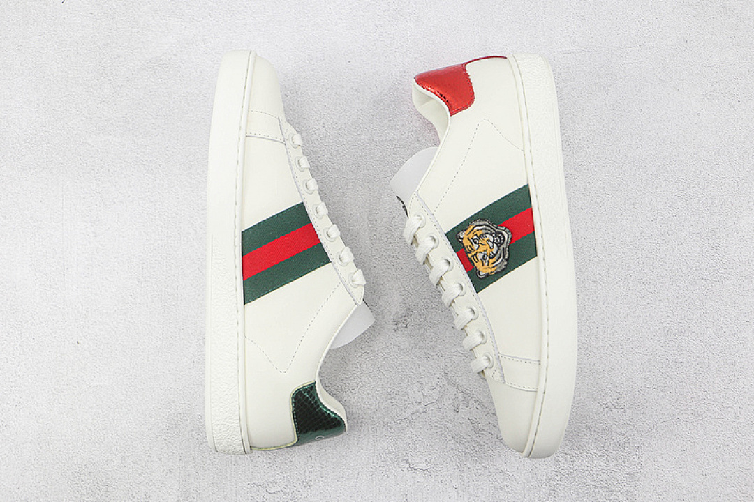Gucci [GU*CCI ACE EMBROIDERED LOW-TOP SNEAKERS WHITE/GREEN/RED]-[WOMAN:35-39]-[MAN:40-44] - Image 2