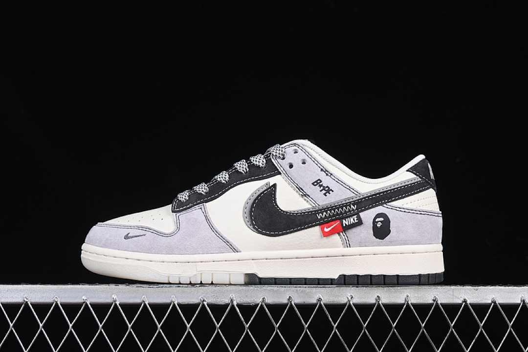 Bape [DM6868-031]-[SB DUNK LOW BAPE WHITE/GREY/BLACK]-[WOMAN:36-39]-[MAN:40-45], photo 1