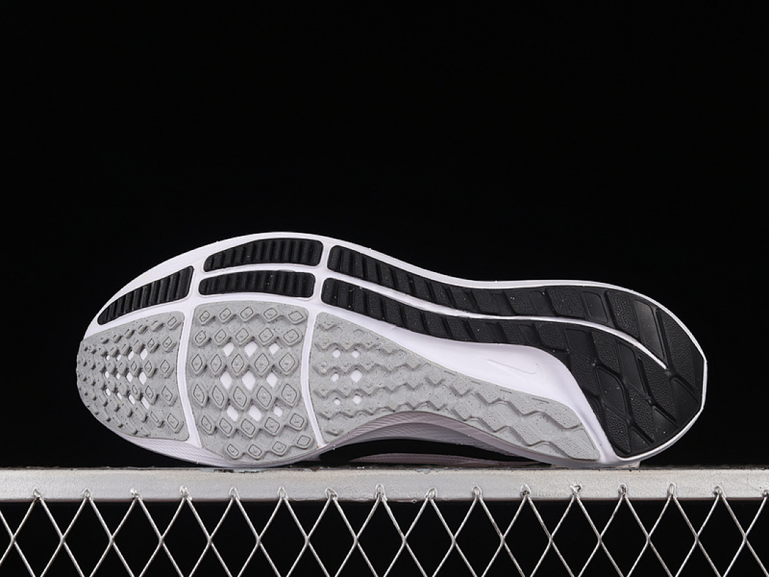 Nike [DV3853-102]-[AIR ZOOM PEGASUS 40 ROAD RUNNING SHOES WHITE/LIGHT GREY]-[UNISEX:36-45] - Image 4