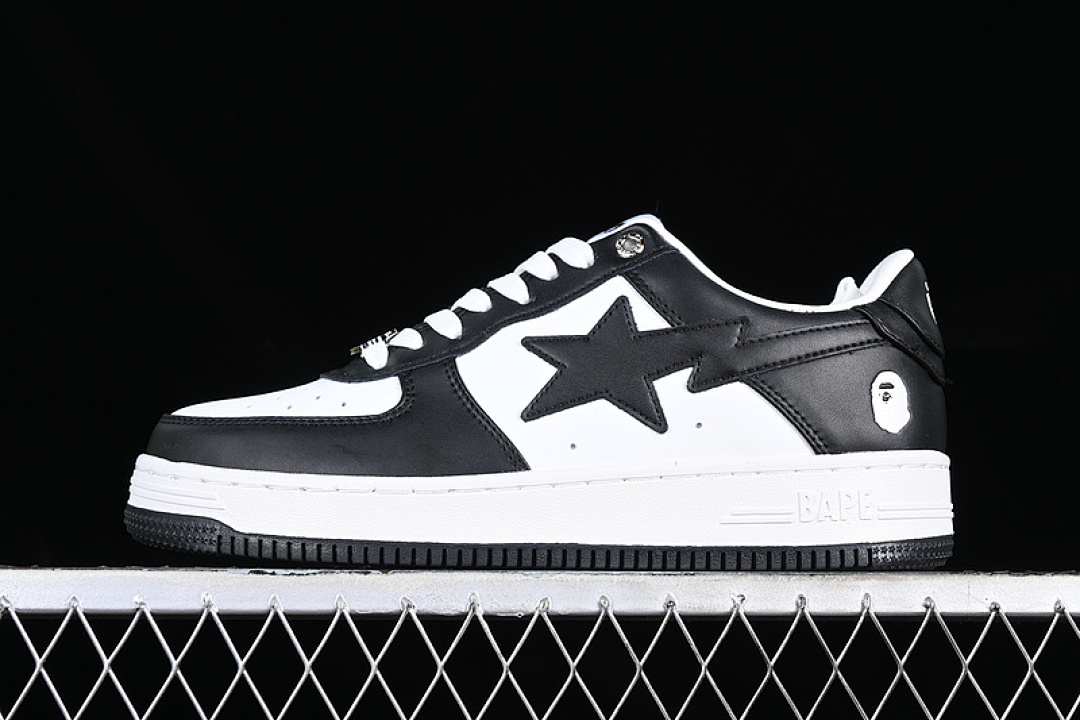 Bape Bape STA TOKYO NIGO WHITE/BLACK · 1I7019007, photo 1
