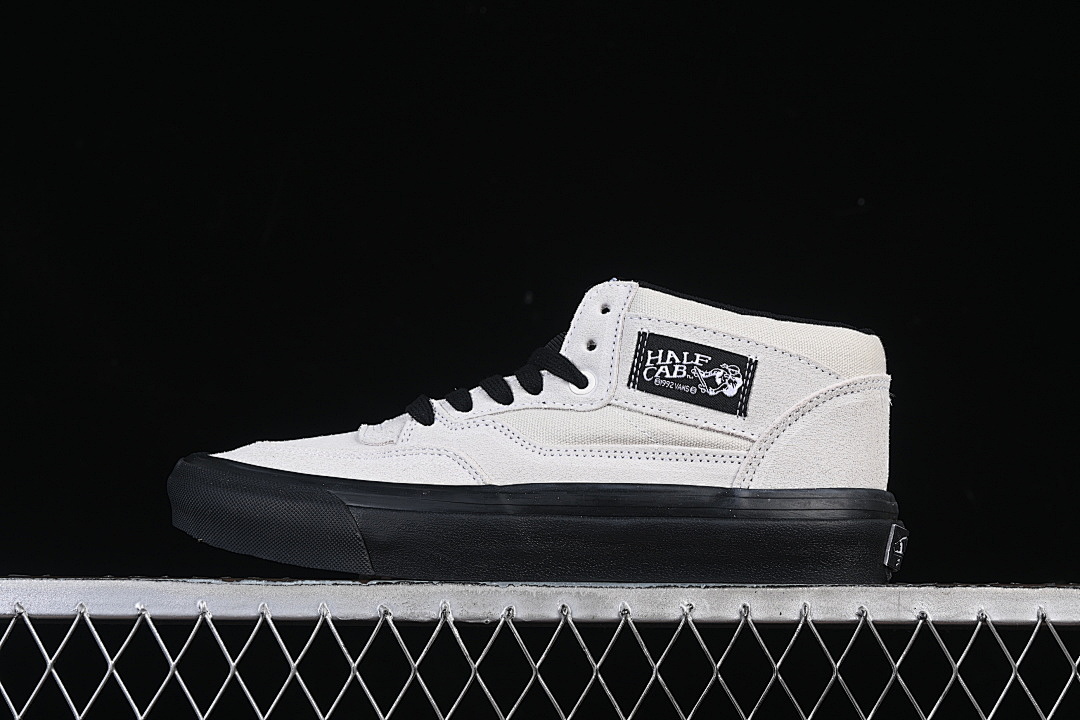 RETRO CASUAL AND SIMPLE SKATE SHOES BLACK/LIGHT GRAY · VN000CXJYB2, photo 1