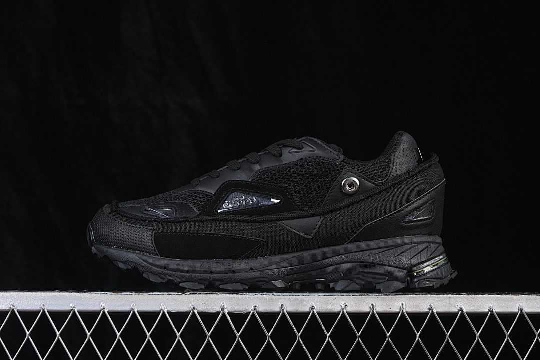 Unbranded [B24109]-[RAF SIMONS RESPONSE TRAIL CBLACK/BRBLUE/BORANG]-[WOMAN:39]-[MAN:40-45], photo 1