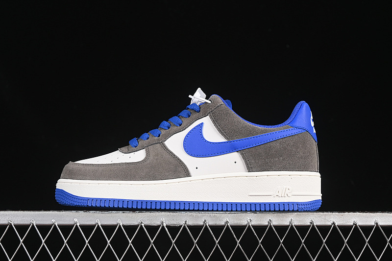 Nike Nike AIR FORCE 1 07 LOW CAVE STONE/SAIL/HYPER ROYAL · FQ8714-200, photo 1