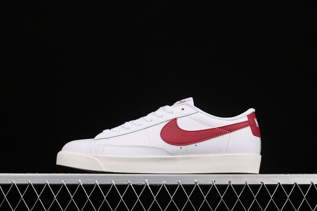 Unbranded [CI6377-102]-[BLAZER LOW LEATHER WHITE/WHITE/UNIVERSITY RED]-[MAN:40-45], photo 1