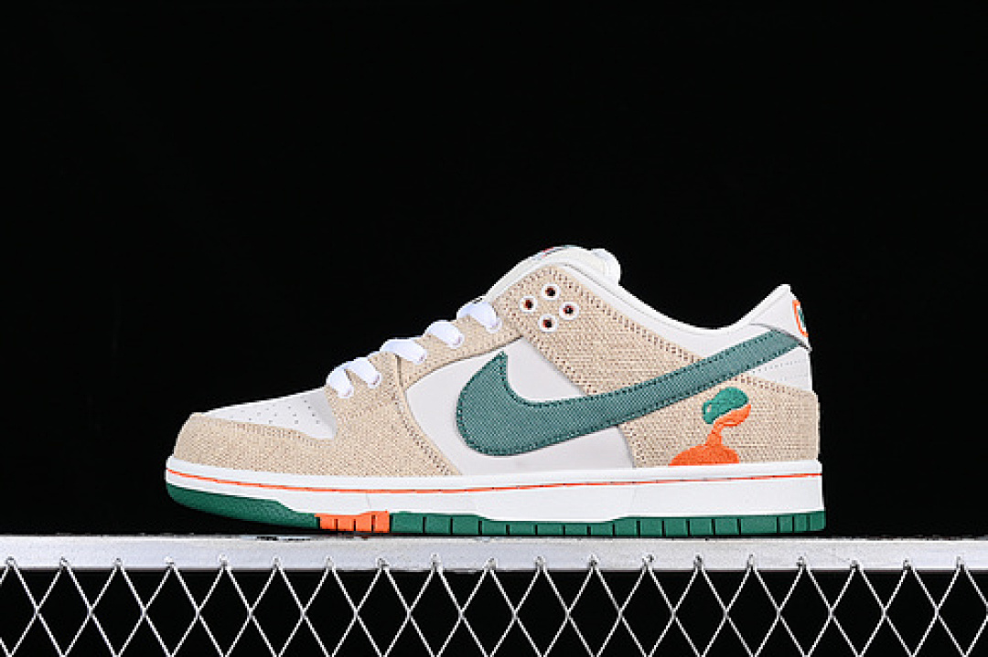 Nike JARRITOS DUNK LOW SB PRO QS PHANTOM/SAFETY ORANGE/MALACHITE · FD0860-001, photo 1