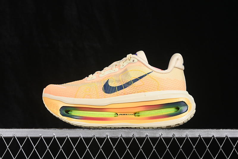 Nike Nike VOMERO PREMIUM ALABASTER/BLUE VOID/CITRON PULSE · HQ2050-701, photo 1