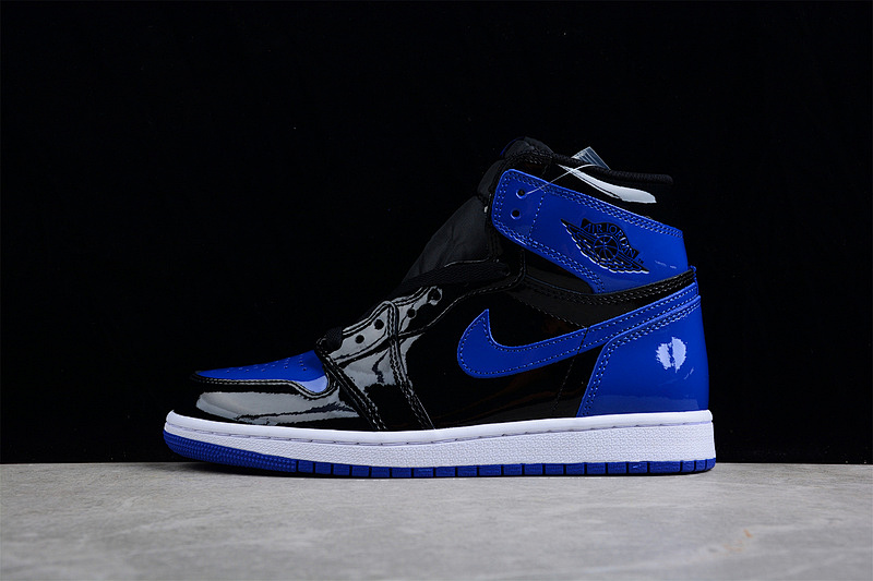 Jordan AIR Jordan 1 RETRO HIGH ROYAL BLUE/BLACK-WHITE · 555088-400, photo 1