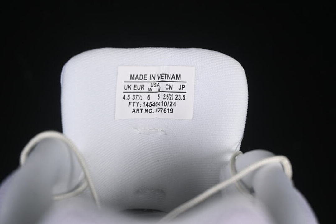 On Running [477619-22]-[XT-WHISPER WHITE/LIGHT GRAY]-[WOMAN:36-39]-[MAN:40-46.5] - Image 5