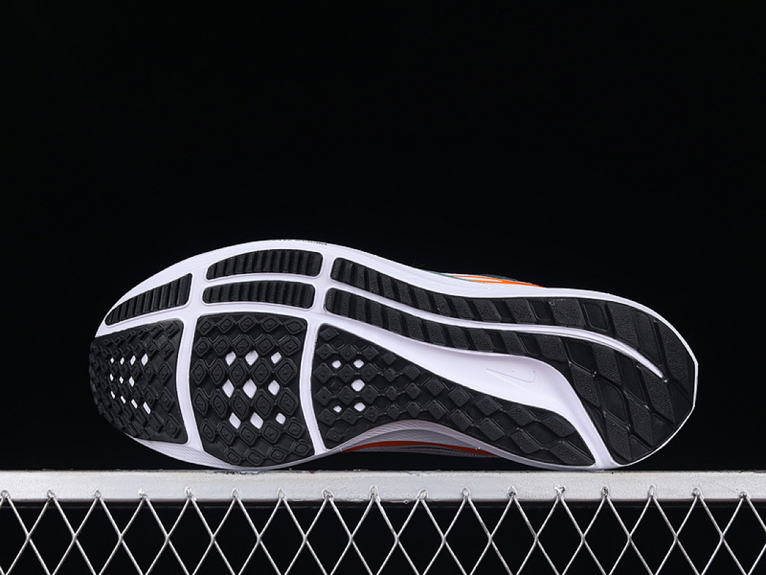 Nike [DV3854-107]-[AIR ZOOM PEGASUS 40 WHITE/DARK GREEN/ORANGE]-[MAN:39-45] - Image 14