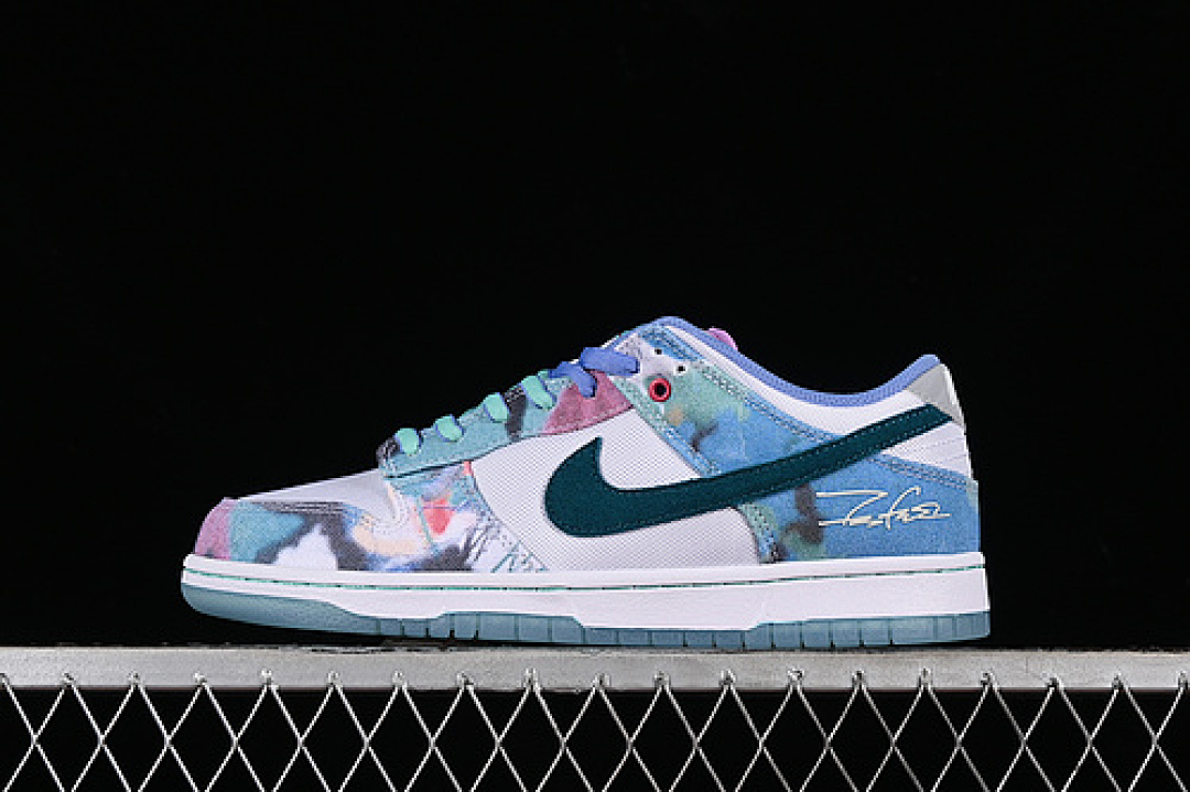 Unbranded [HF6061-400]-[FUTURA X DUNK SB LOW BLEACHED AQUA/GEODE TEAL/WHITE]-[MAN:40-47.5], photo 1