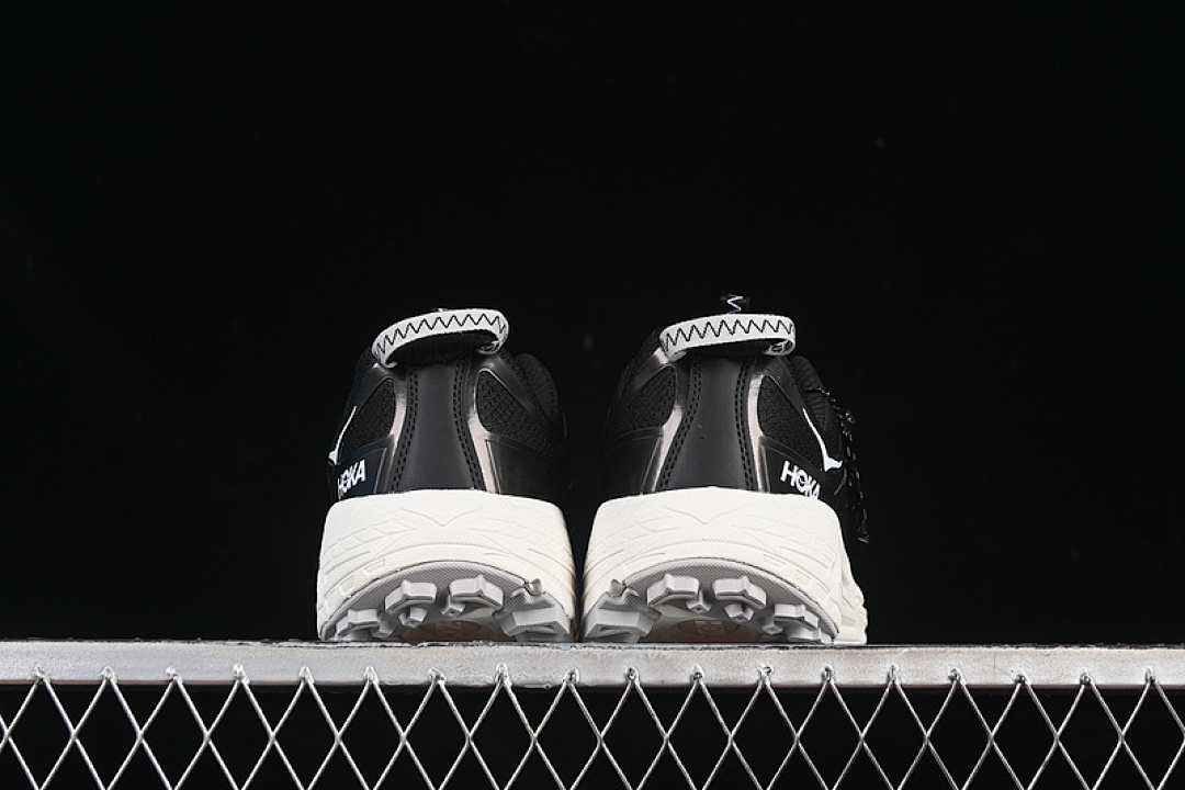 Hoka [1141572 BKCS]-[HOKA MAFATE THREE 2 WHITE/BLACK/GREY]-[WOMAN:36-39]-[MAN:40-45] - Image 14