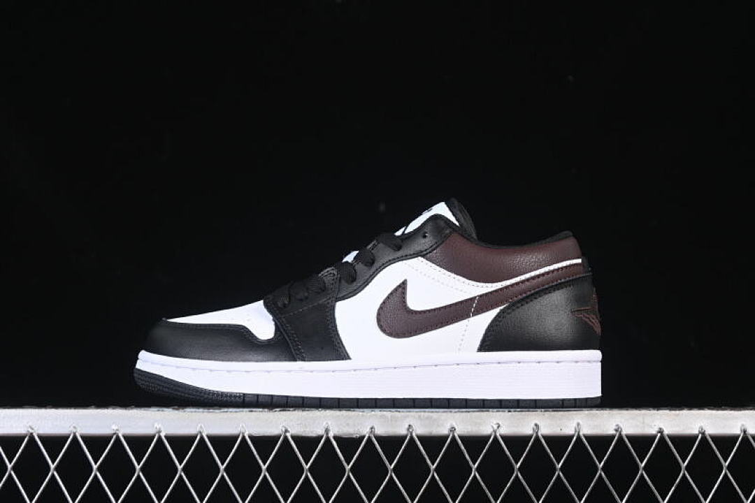 Jordan AIR Jordan 1 LOW BLACK/WHITE/BROWN · IO3393-010, photo 1