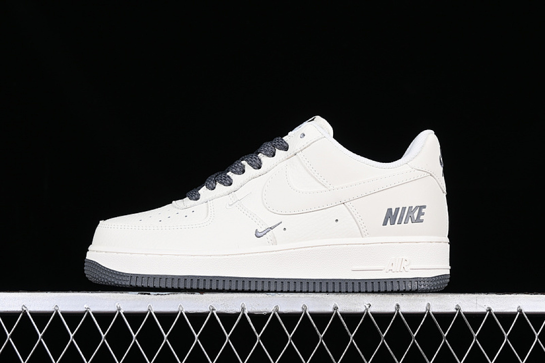 Nike Nike AIR FORCE 1 07 LOW WHITE/GREY · TV2306-253, photo 1