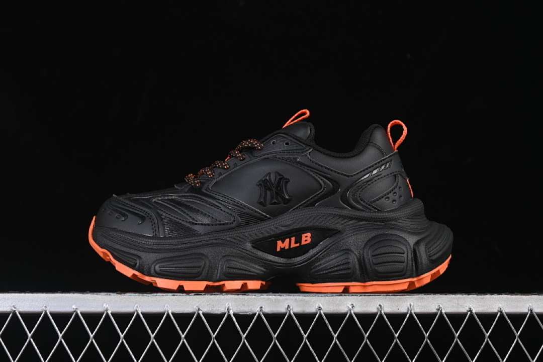 Unbranded [3ASHW005N50ORD]-[WINNER CHUNKY A BLACK/ORANGE]-[WOMAN:35-39]-[MAN:40-45], photo 1
