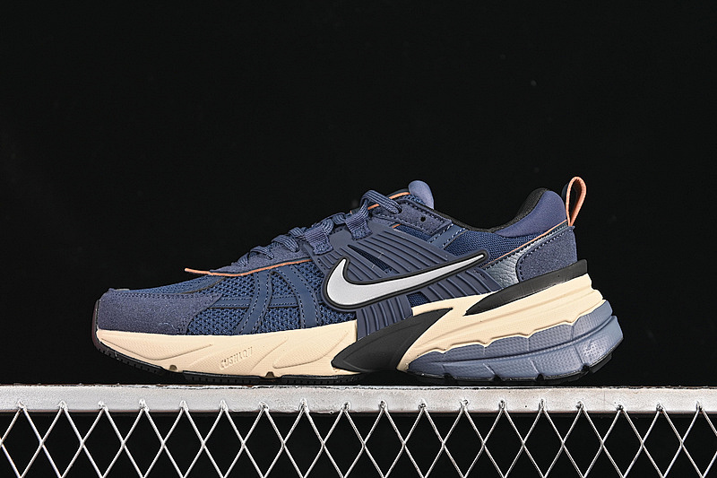 V2K RUNTEKK RUN BLUE/GREY · FN6703-400, photo 1