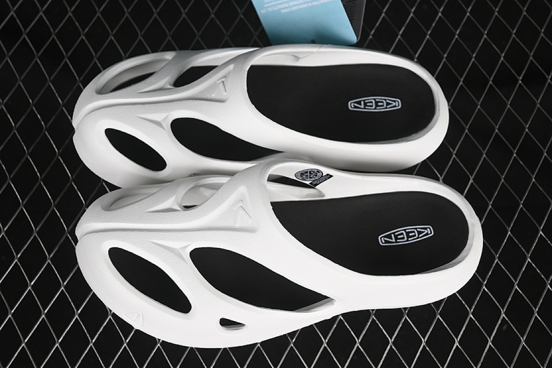 Keen [1022266]-[KEEN NEWPORT WHITE/BLACK]-[WOMAN:36-39]-[MAN:40-45] - Image 10