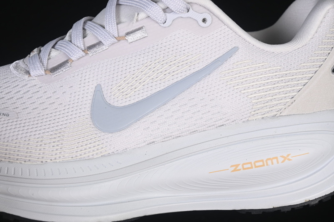 Nike [HM6803-009]-[AIR ZOOM VOMERO 18 VAST GREY/WHITE-HEMP-PHOTON DUST-BLACK]-[UNISEX:36-46] - Image 8