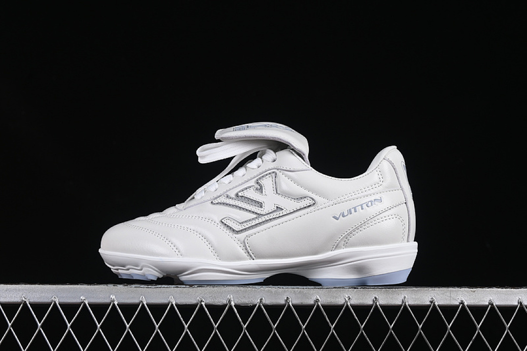Louis Vuitton [LOUIS VUITTON FOOTPRINT SOCCER 2025 WHITE/BLUE]-[WOMAN:35-39]-[MAN:40-46] - Image 2