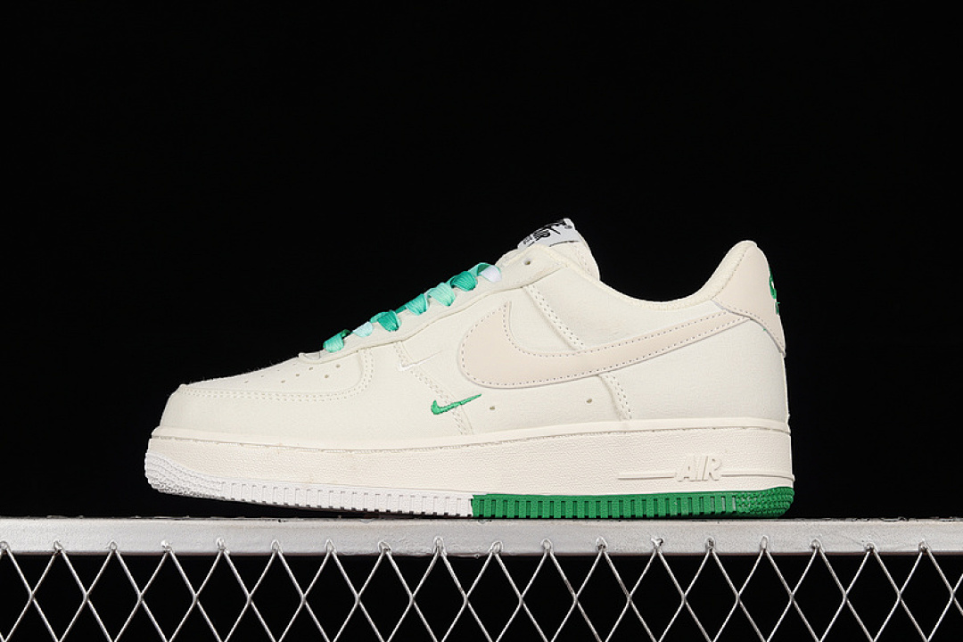Nike [NA2022-002]-[AIR FORCE 1 LOW 07 WHITE/WHITE/GREEN]-[WOMAN:36-39]-[MAN:40-45], photo 1