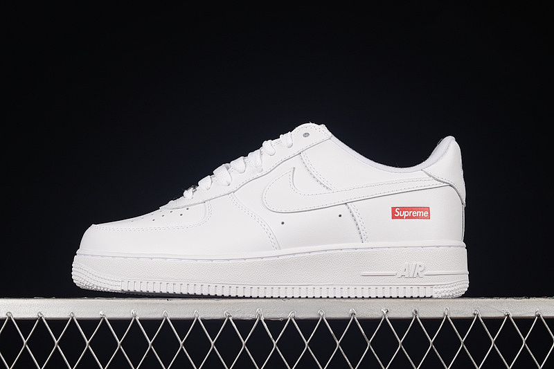Nike Nike SUPREME X AIR FORCE 1 LOW BOX LOGO WHITE/WHITE/WHITE · CU9225-100, photo 1