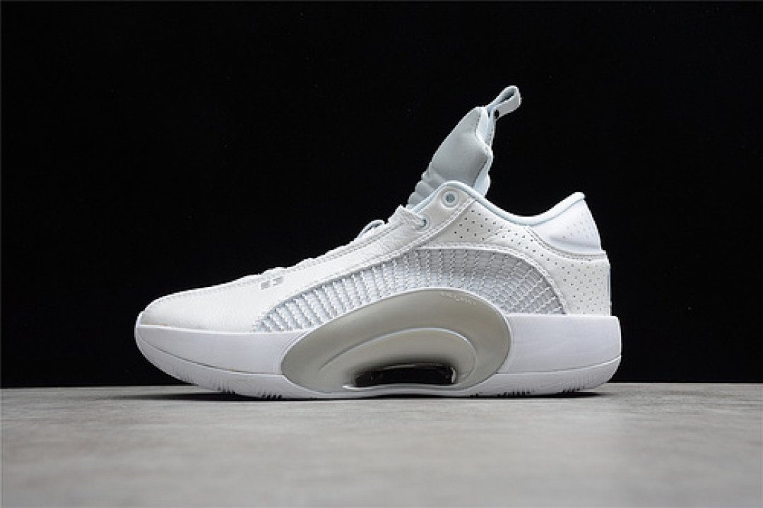 Jordan AIR Jordan 35 LOW PF WHITE/WHITE/METALLIC SILVER · CW2459-100, photo 1