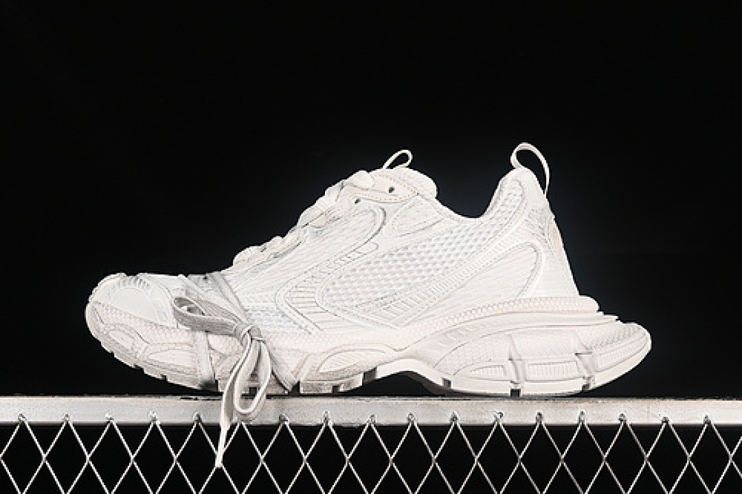 On Running [W3XLR0213]-[BA*LEN*CIAGA PHANTOM SNEAKER WHITE/GREY]-[WOMAN:35-39]-[MAN:40-46], photo 1